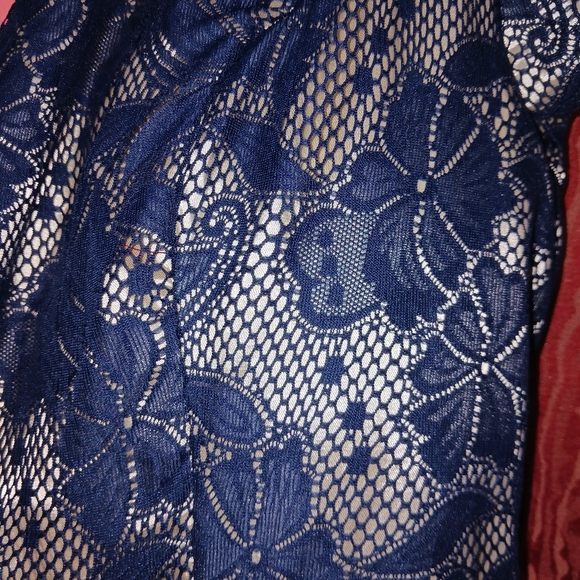 CHI CHI Navy Blue Lace Cap Sleeve Back Zip Pockets Dress Size 12 - Picture 7 of 16